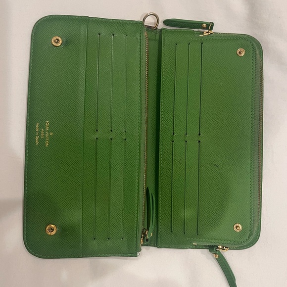 Great condition Louis Vuitton wallet with fun green color on the inside! - Picture 2 of 6